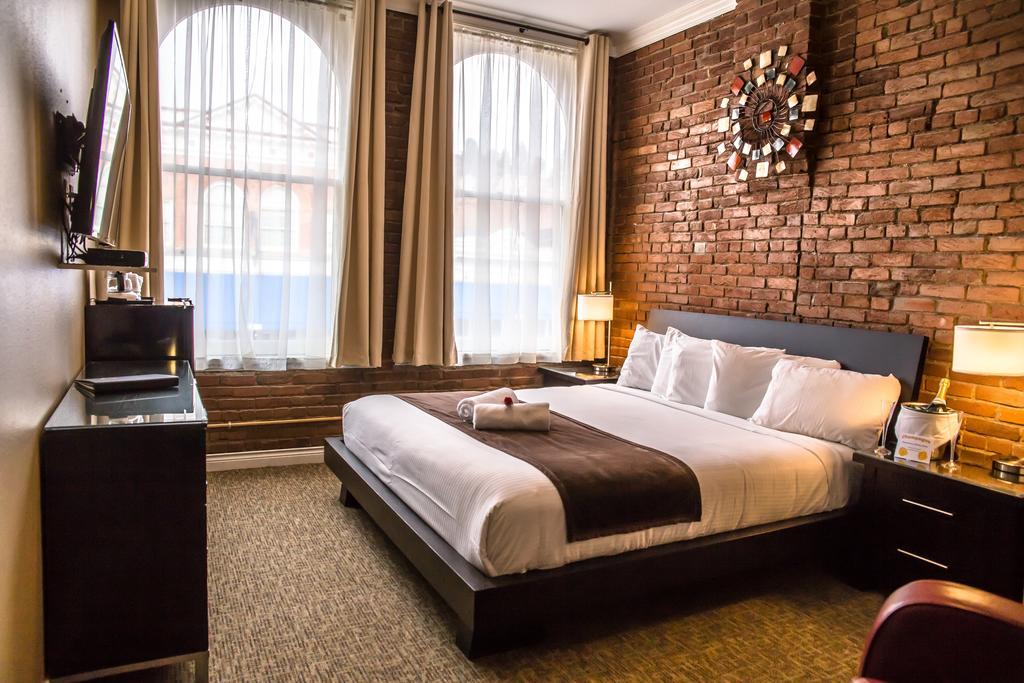 Century Casino & Hotel Cripple Creek Room photo